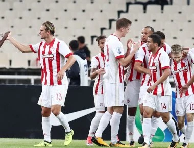 Συνεχίζει με νίκες ο Ολυμπιακός: 2-1 τον Αστέρα